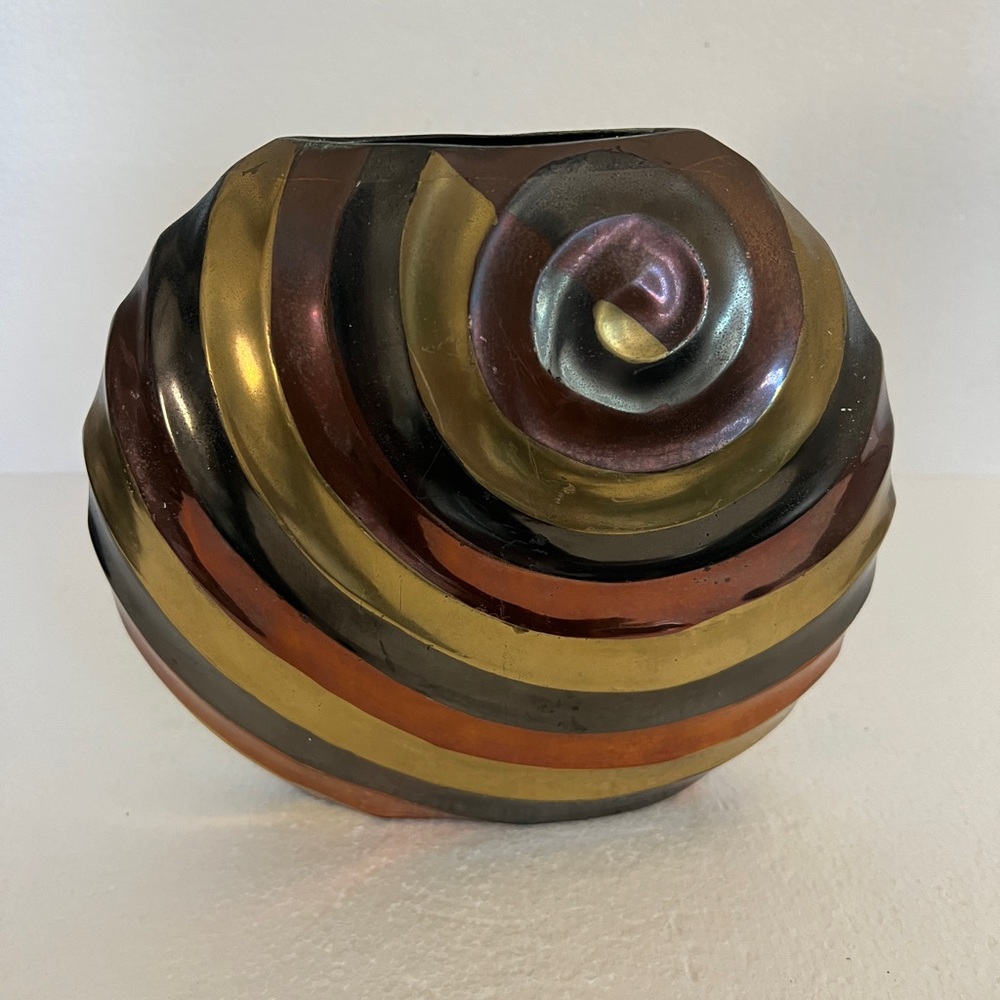Mid-Century Modern Brass Tricolored Orb Form Vase Measures 7 X 7